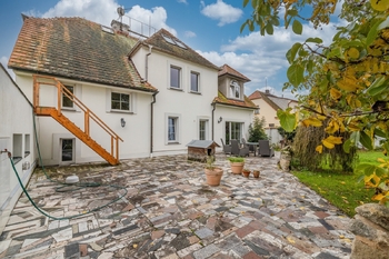 Prodej domu 395 m², Dobřany