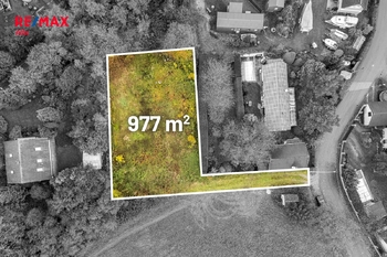 Prodej pozemku 977 m², Slapy