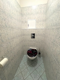 Samostatné WC - Pronájem bytu 2+kk v osobním vlastnictví 62 m², Praha 10 - Michle