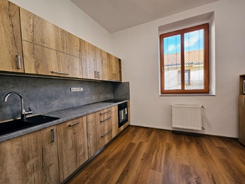 Pronájem bytu 2+1 v osobním vlastnictví 72 m², Chrudim