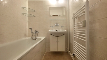 Pronájem bytu 2+1 v družstevním vlastnictví 65 m², Neratovice