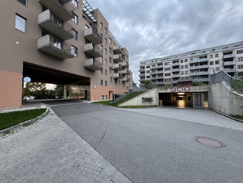 Pronájem garážového stání 6419 m², Olomouc
