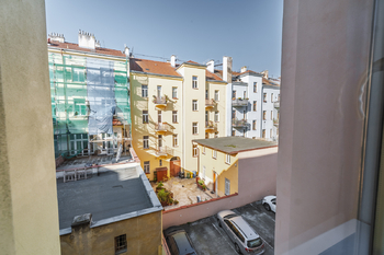 Prodej bytu 2+kk v družstevním vlastnictví 40 m², Praha 8 - Karlín