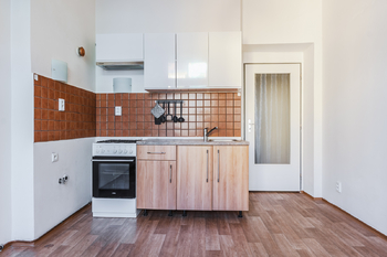 Prodej bytu 2+kk v družstevním vlastnictví 40 m², Praha 8 - Karlín