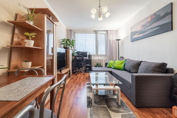 pohled z kuchyně - Pronájem bytu 2+kk v družstevním vlastnictví 43 m², Praha 4 - Chodov