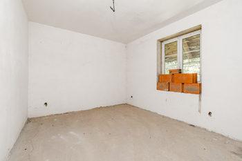 Prodej domu 533 m², Rakousy