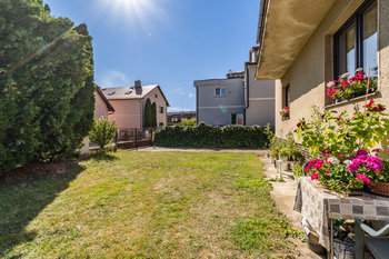 Prodej domu 222 m², Praha 5 - Lipence