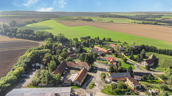 Nemovitost ve vesnici Močedník - Prodej zemědělského objektu 244 m², Vitice