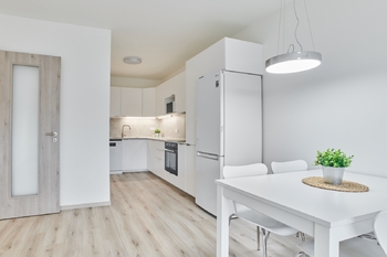 moderní kuchyň se spotřebiči - Pronájem bytu 2+kk v osobním vlastnictví 66 m², Praha 4 - Chodov 