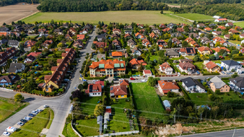 Prodej bytu 3kk se zahradou a parkovacím stáním_Zvole - Prodej bytu 3+kk v osobním vlastnictví 254 m², Zvole