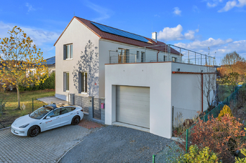 Prodej domu 213 m², Velké Popovice