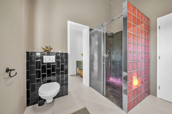 Prodej domu 213 m², Velké Popovice