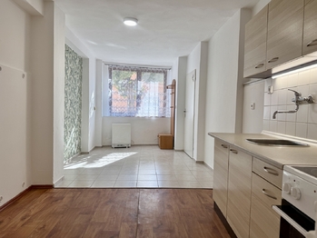 Pronájem bytu 2+kk v osobním vlastnictví 38 m², Pohořelice