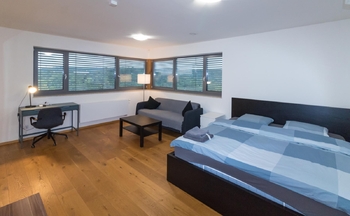 byt 3+1 s terasou - Pronájem ubytovacího zařízení 280 m², Praha 4 - Krč