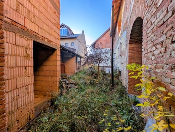 dvorek ... - Prodej obchodních prostor 420 m², Česká Bělá