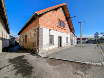 z ulice ... - Prodej obchodních prostor 420 m², Česká Bělá