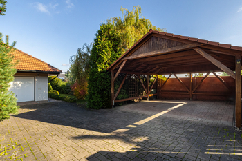 Prodej domu 258 m², Doksy