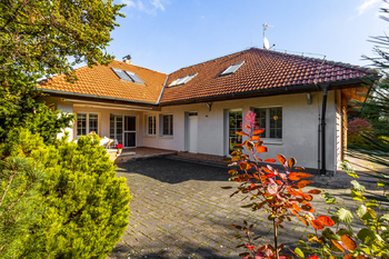 Prodej domu 258 m², Doksy