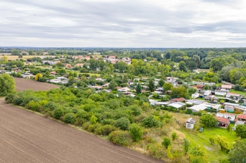 Prodej pozemku 6037 m², Přítluky