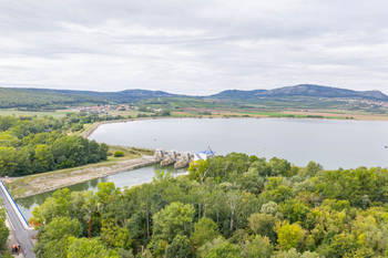 Prodej pozemku 6037 m², Přítluky