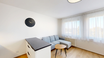 obývací pokoj s kuchyňským koutem - Prodej bytu 2+kk v družstevním vlastnictví 44 m², Praha 4 - Modřany