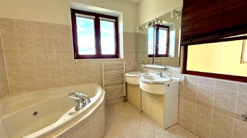 Pronájem bytu 3+1 v osobním vlastnictví 102 m², Bílovec