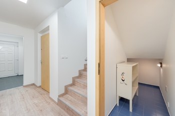 Pronájem domu 164 m², Praha 8 - Březiněves