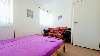 Pokoj - druhá BJ - Prodej domu 189 m², Hospříz