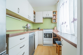Prodej bytu 3+1 v družstevním vlastnictví 62 m², Praha 8 - Kobylisy