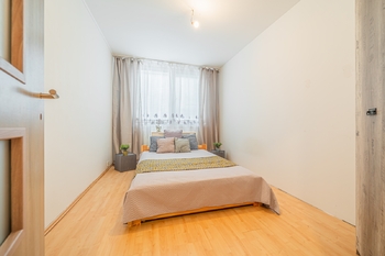 Prodej bytu 3+1 v družstevním vlastnictví 62 m², Praha 8 - Kobylisy