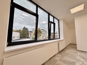 Pronájem obchodních prostor 64 m², Prachatice
