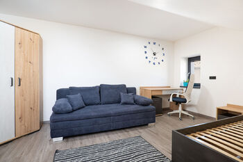 Horní pokoj - Prodej domu 182 m², Velká Dobrá