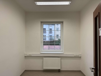 kancelář - místnost 3 - Pronájem obchodních prostor 210 m², Praha 10 - Strašnice