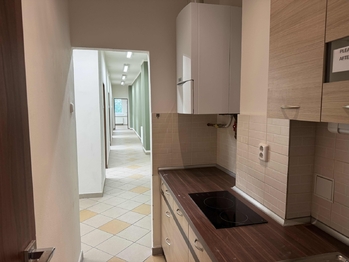 kuchňka 2 - Pronájem obchodních prostor 210 m², Praha 10 - Strašnice