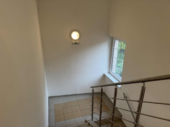 Pronájem obchodních prostor 210 m², Praha 10 - Strašnice