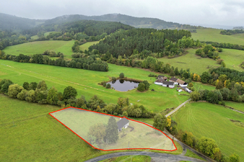 Prodej pozemku 4741 m², Žihobce