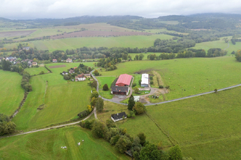 Prodej pozemku 4741 m², Žihobce
