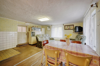 Prodej pozemku 4741 m², Žihobce