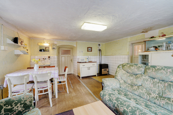 Prodej pozemku 4741 m², Žihobce