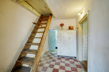 Prodej pozemku 4741 m², Žihobce