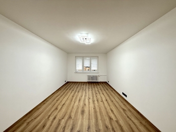 Pronájem bytu 2+1 v osobním vlastnictví 56 m², Karlovy Vary