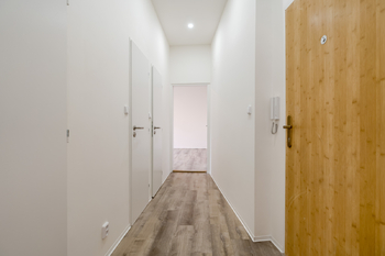 Chodba - Pronájem bytu 2+1 v osobním vlastnictví 82 m², Ústí nad Labem