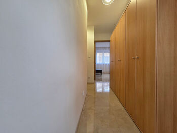 Pronájem bytu 3+kk v osobním vlastnictví 73 m², Praha 6 - Břevnov