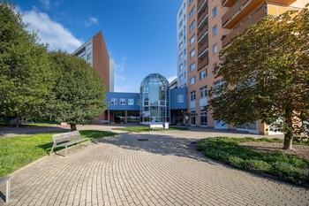Prodej bytu 2+kk v osobním vlastnictví 49 m², Praha 10 - Petrovice