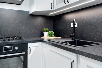 Prodej bytu 2+kk v osobním vlastnictví 49 m², Praha 10 - Petrovice