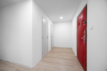 Prodej bytu 2+kk v osobním vlastnictví 49 m², Praha 10 - Petrovice