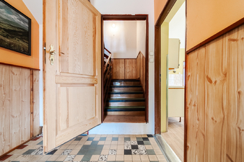 Prodej domu 284 m², Chrast