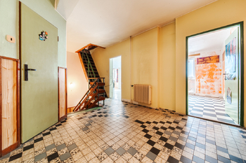 Prodej domu 284 m², Chrast