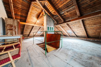 Prodej domu 284 m², Chrast