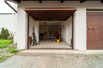 Prodej domu 284 m², Chrast